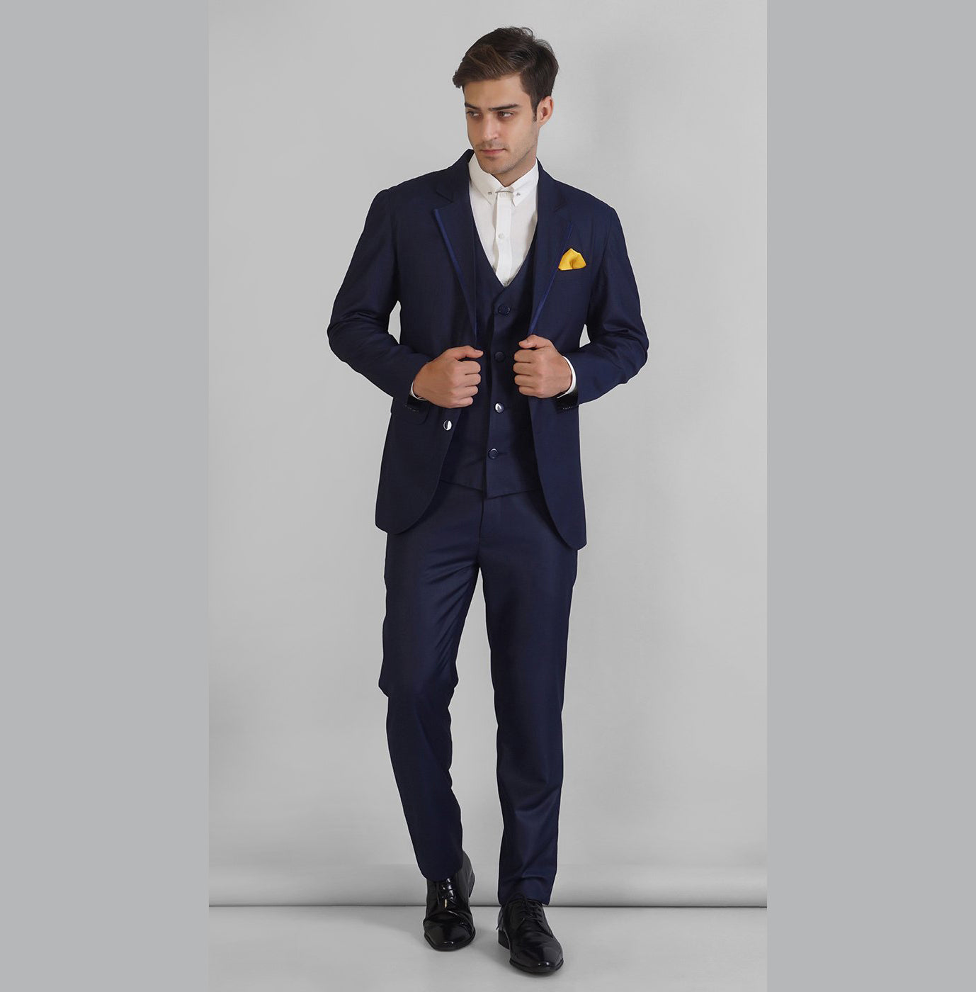 Top 5 Style Icons That Belong To The Shade Navy Blue | Blue suit men,  Wedding suits men, Dark blue suit